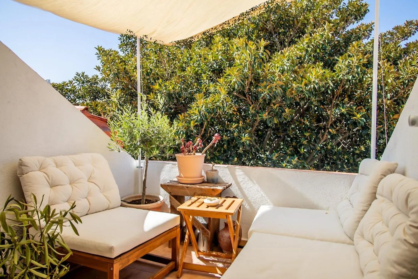 Cosy Duplex Rooftoop W/ Ac | By Airnest Apartment Lisbon 0*,  Portugal