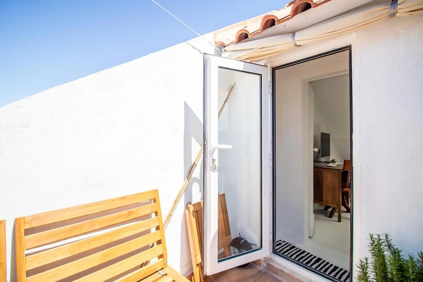 Cosy Duplex Rooftoop W/ Ac | By Airnest Apartment Lisbon Portugal