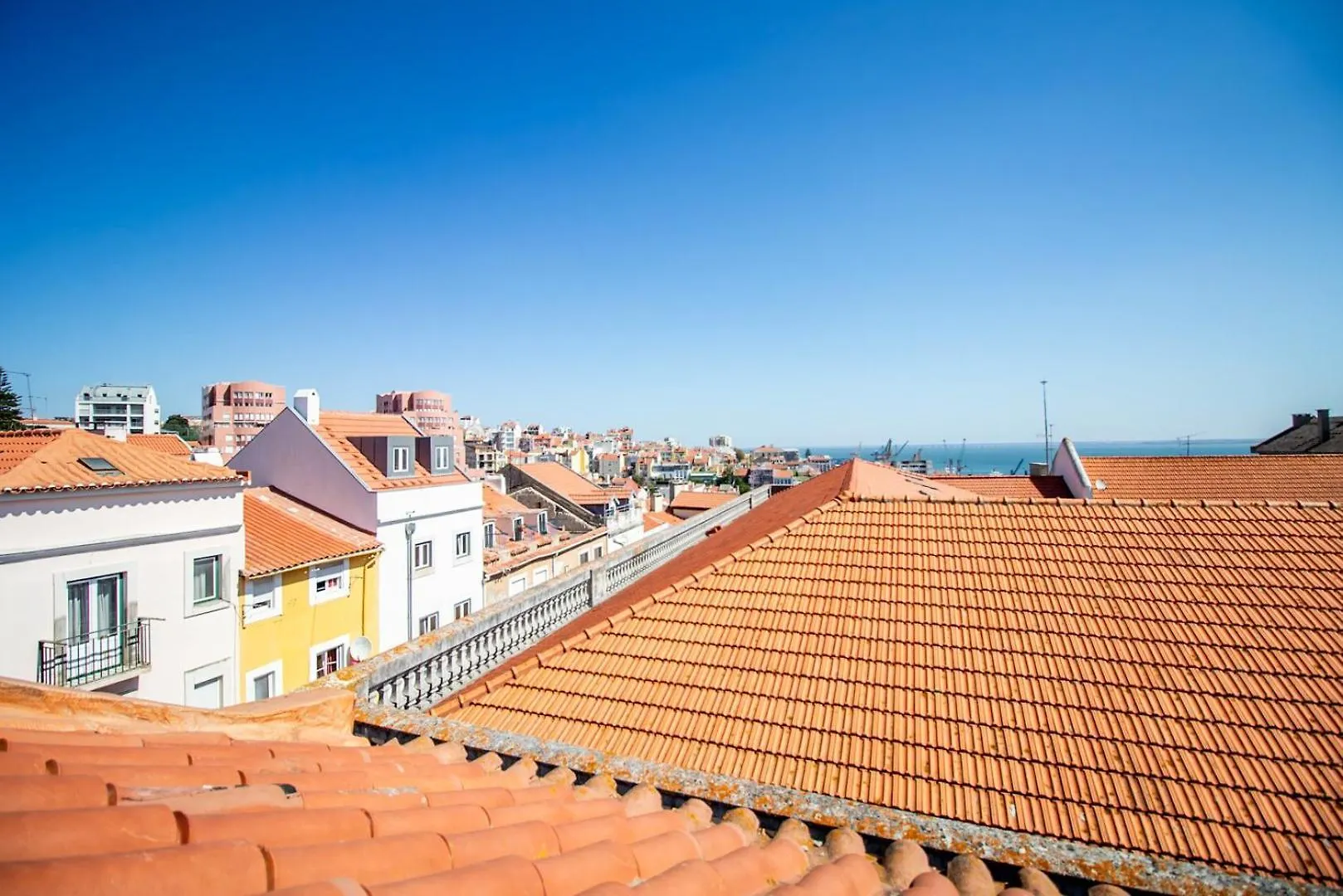 Cosy Duplex Rooftoop W/ Ac | By Airnest Apartment Lisbon